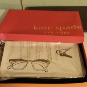 Kate spade keys or sunglasses plate